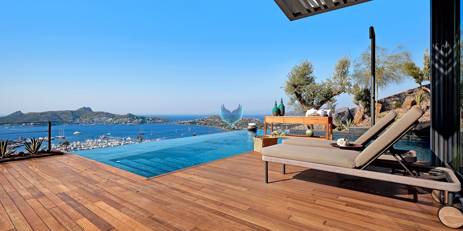 LÜKSÜ HİSSEDİN....