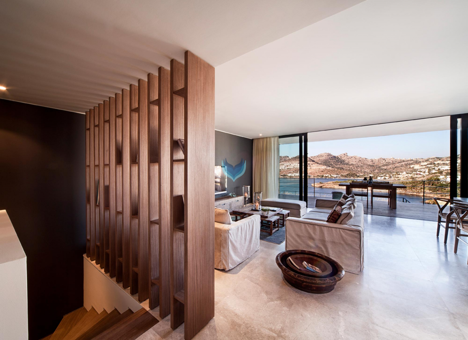 PERFECT VIEW / PRIVATE BEACH