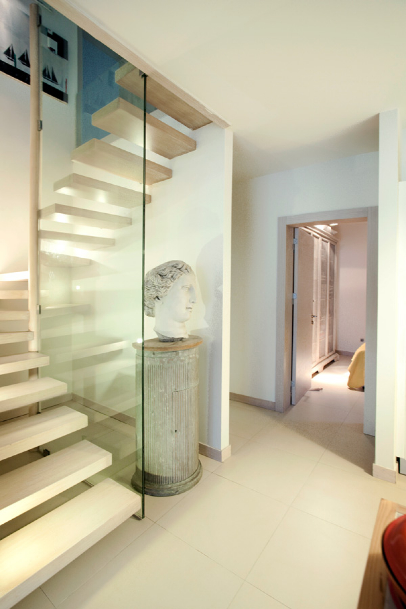 DENİZE SIFIR VİLLA