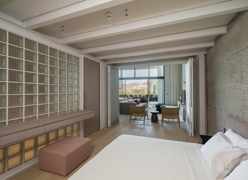 ÖZEL PLAJLI DENİZ MANZARALI LÜKS VİLLA